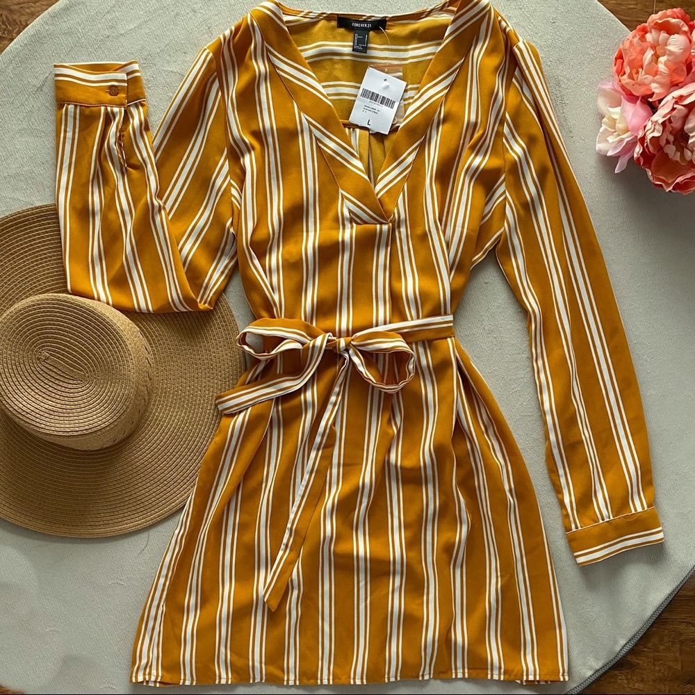 FOREVER 21 | NWT Striped Yellow Long Sleeve Dress